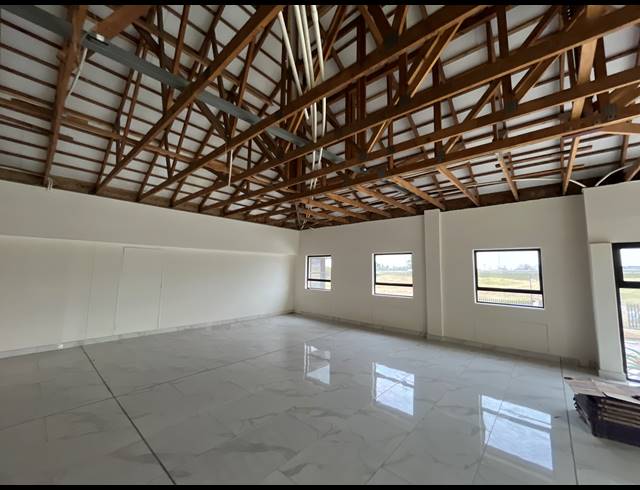 267M² OFFICE TO LET IN MEADOWDALE